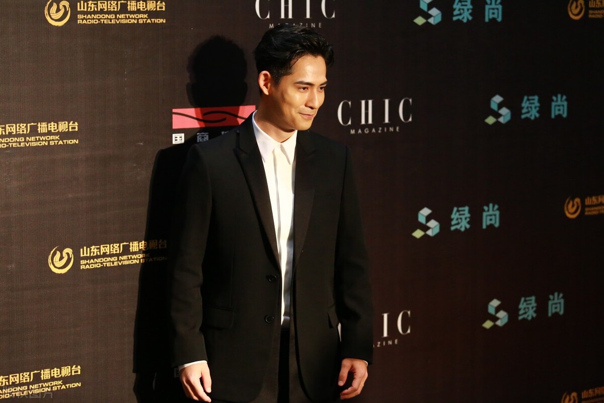 从陈建州到具俊晔，5段彪悍情史里，写满了大S对帅哥的执着