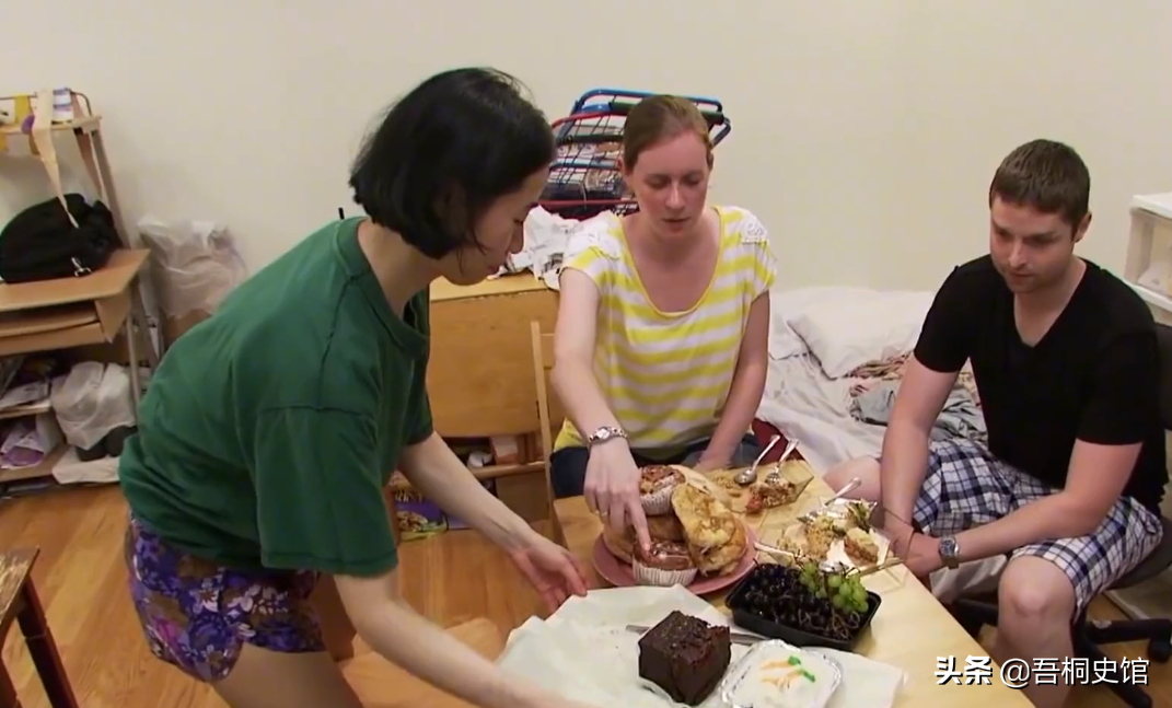 纽约大姐一条裤子连穿13年，上厕所从不用纸，13年后省出了一套房