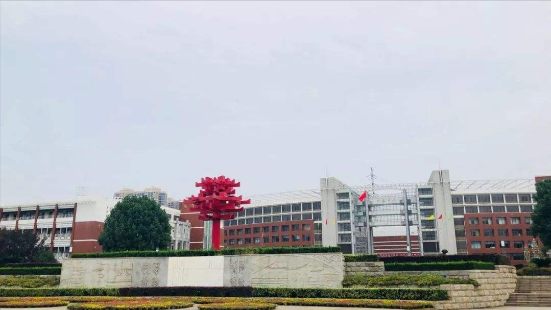 2021五大学科竞赛中学榜，湖南师大附中高居榜首，5所中学超10人