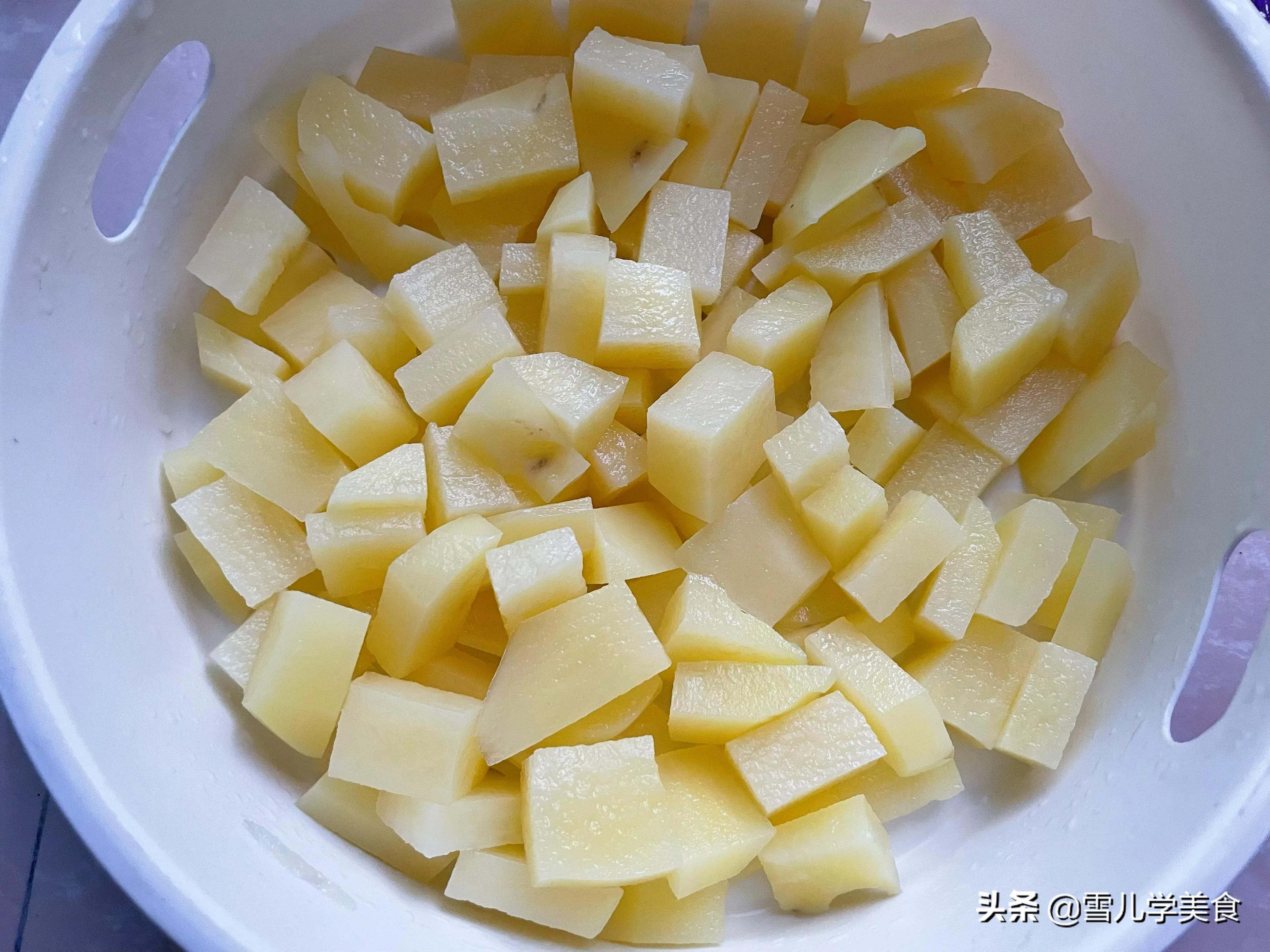 孜然土豆炒火腿,入口外酥里嫩,烧烤味十足,大人小孩都爱吃