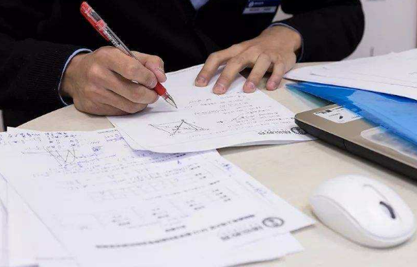 “倒数第一”的试卷火了，美术天赋着实令人羡慕，老师都不忍扣分