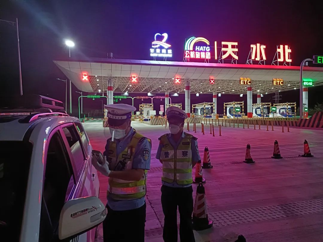 闻令而动！天水公安交警24小时坚守在疫情防控第一线