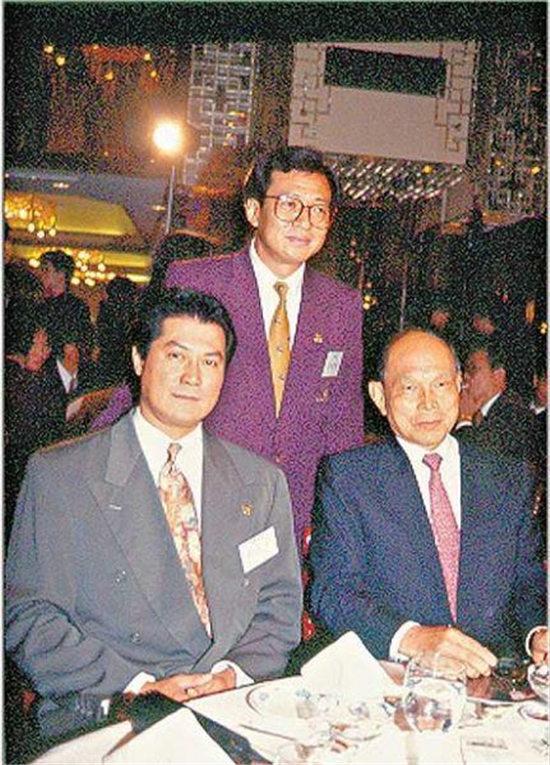 港片里“能够排进前五的黑老大”：周润发才第3，于荣光落选了