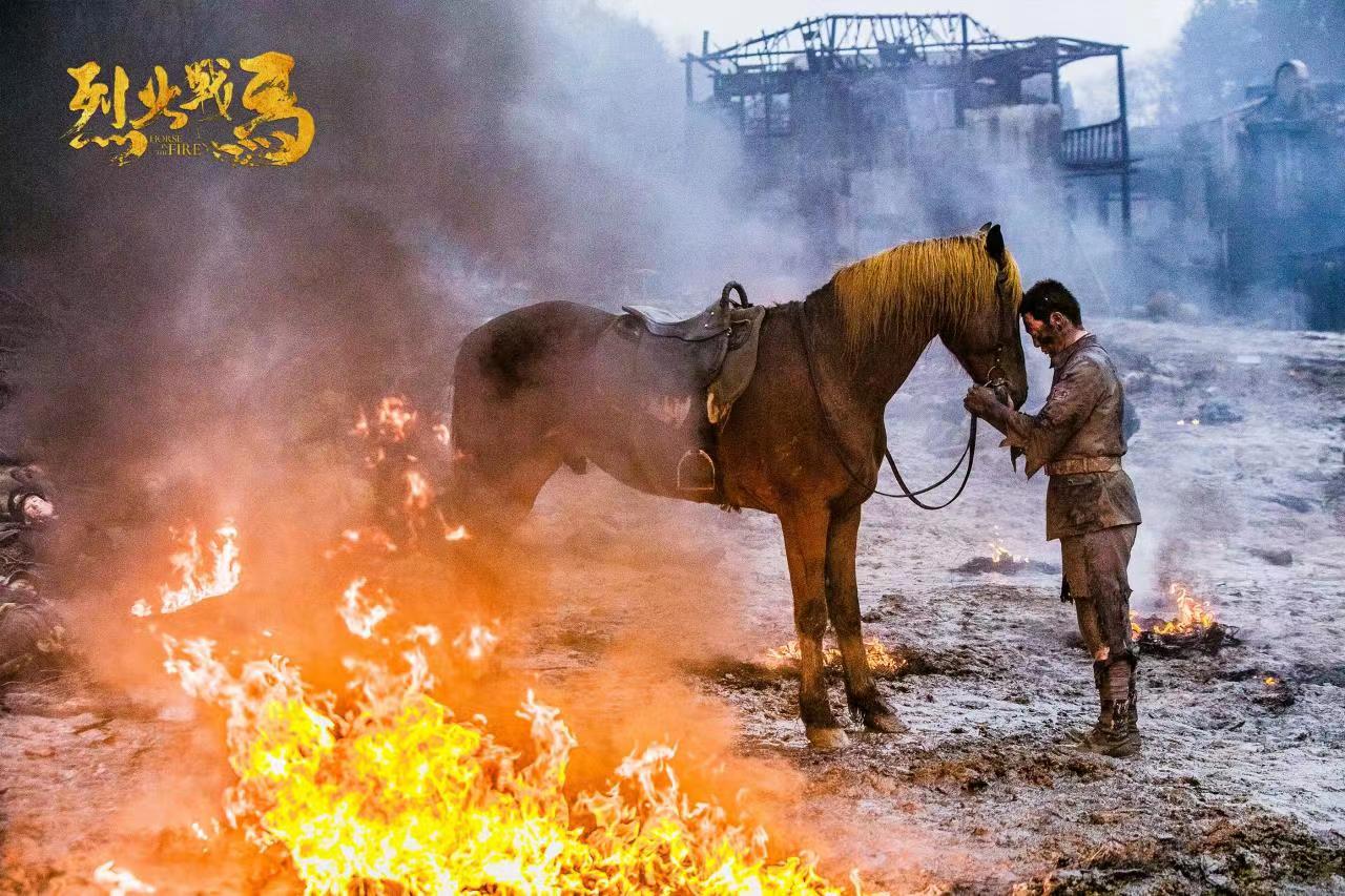 上马龙，下马虎！吴樾驾驭《烈火战马》这三场大战太刚了