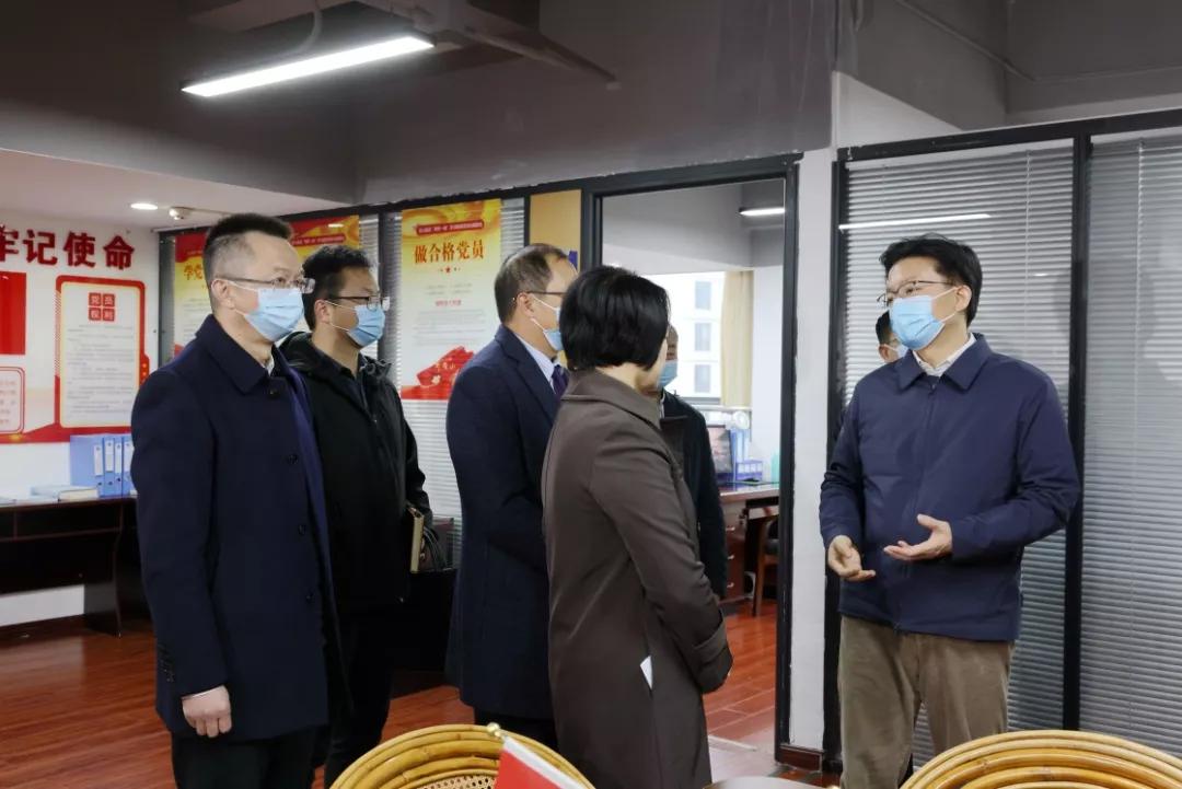 时光辉到贵州省律师协会调研并召开座谈会