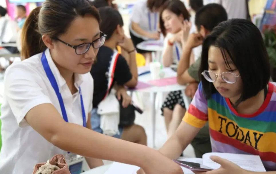 数学成绩差尽量避开的专业，虽然就业前景很广阔，但学习会很吃力