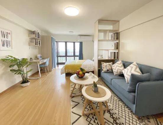 我211大学毕业，独生女，不愁吃喝，可是我一点都不开心