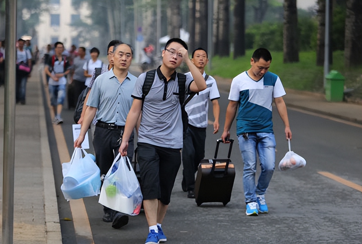 “上海科技大学”vs“南方科技大学”，谁是最强双非？前者声望高