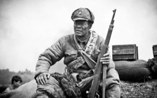 “现代吕布”吕俊生：八路军兵王，8次荣获一等功，究竟有多强？