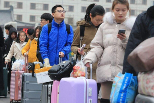 春节后将迎来“新假期”，在校学生或再迎6天长假？官方回复来了