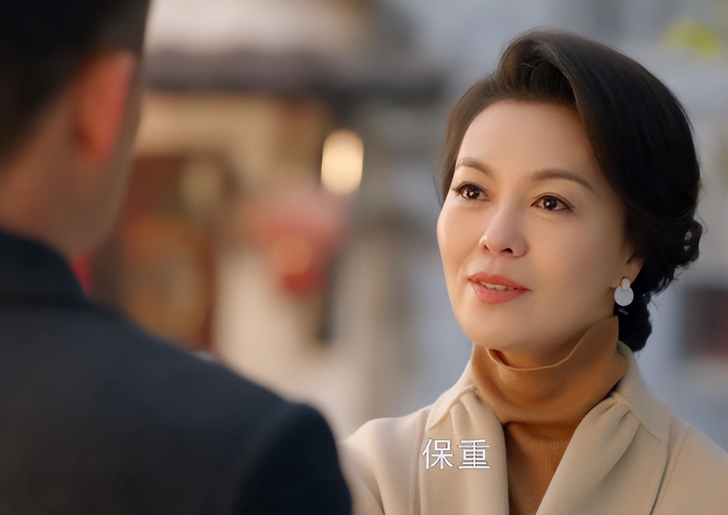 8位妈妈专业户有张养尊处优的脸天生贵妇气质演不了穷人
