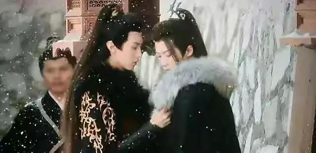 虎背熊腰别穿貂，有人臃肿邋遢，有人雍容华贵，差别太明显