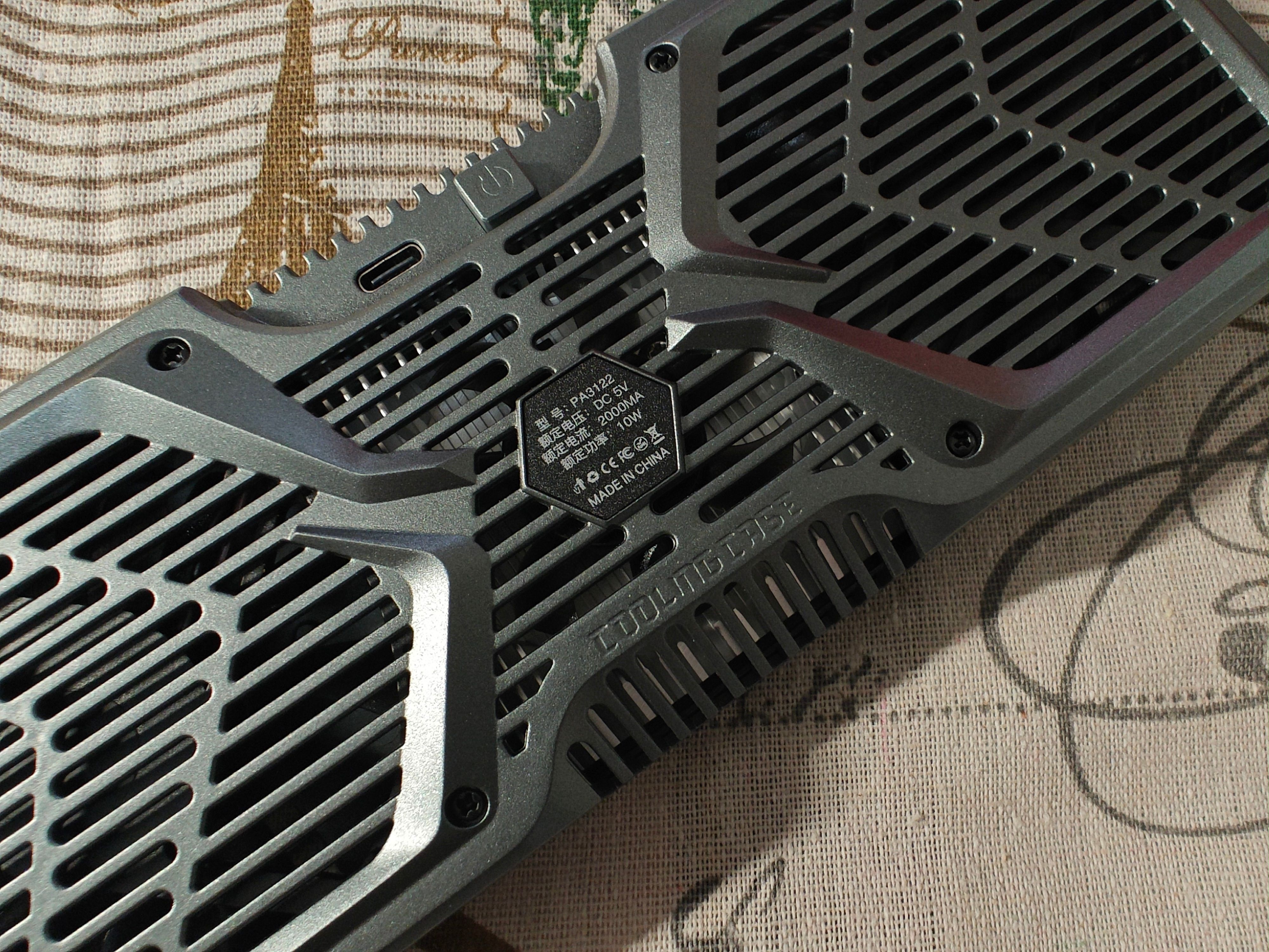 三核涡轮,半导体制冷,降温更快的红魔笔记本电脑散热器评测 - 114货源