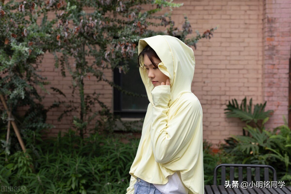 防曬霜防曬衣普通衣服，哪個究竟防曬效果更好？你知道嗎？