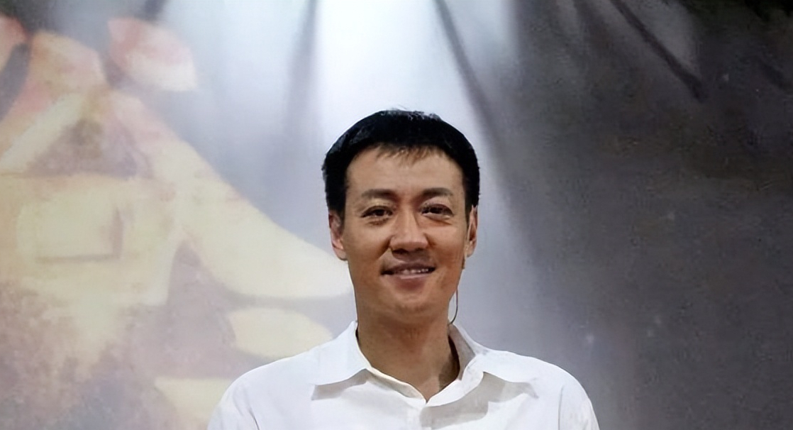 不炒作不乱搞，娱圈最干净的12对夫妻，个个与原配不离不弃