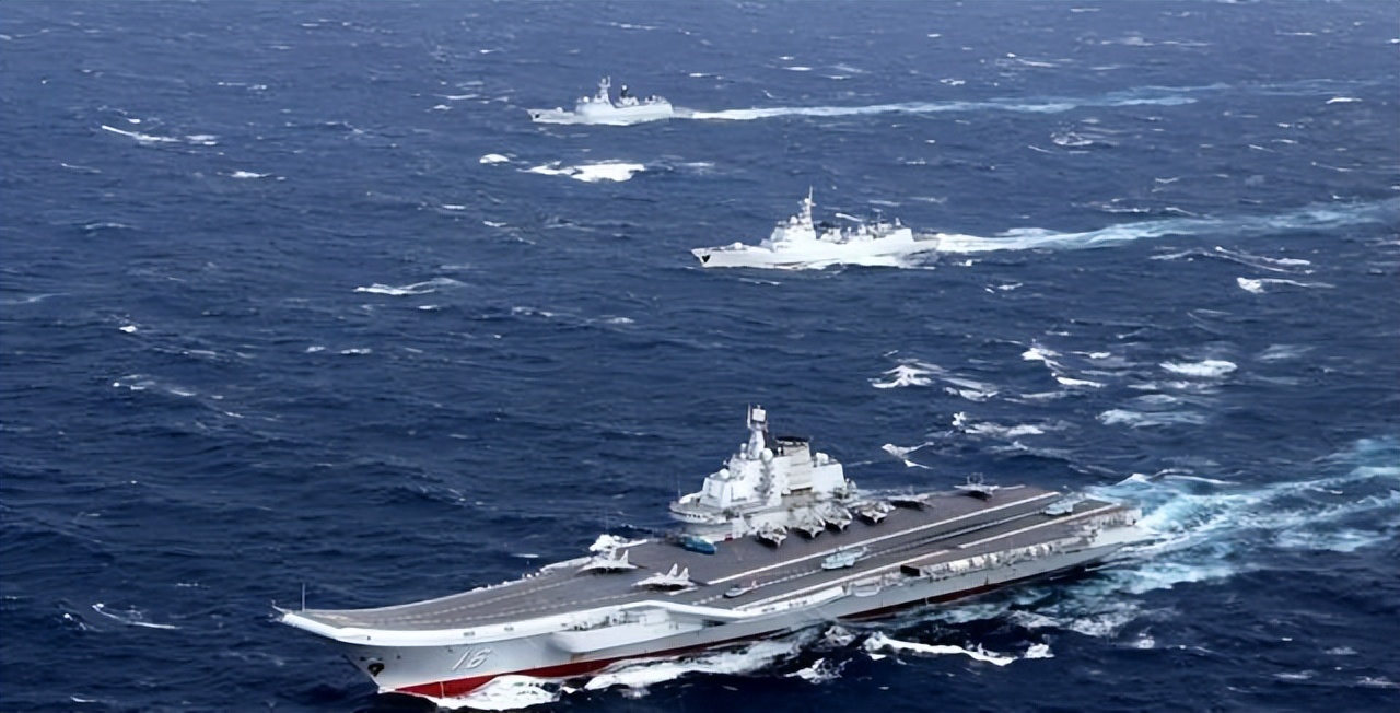 中国第三艘航母正式下水，三航母时代来临，美国印太战略备受打击
