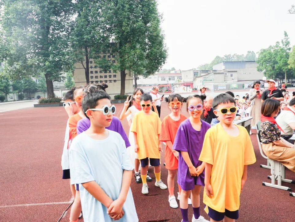 童心向党 快乐成长四川省成都市双流区彭镇小学