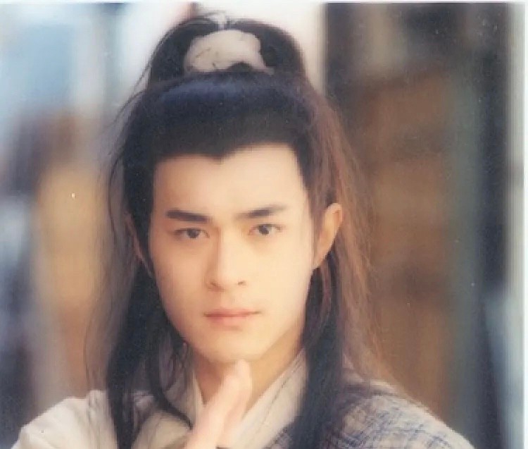 五官不端正就别演古偶了，所谓“玉面小郎君”，还得看这10位明星