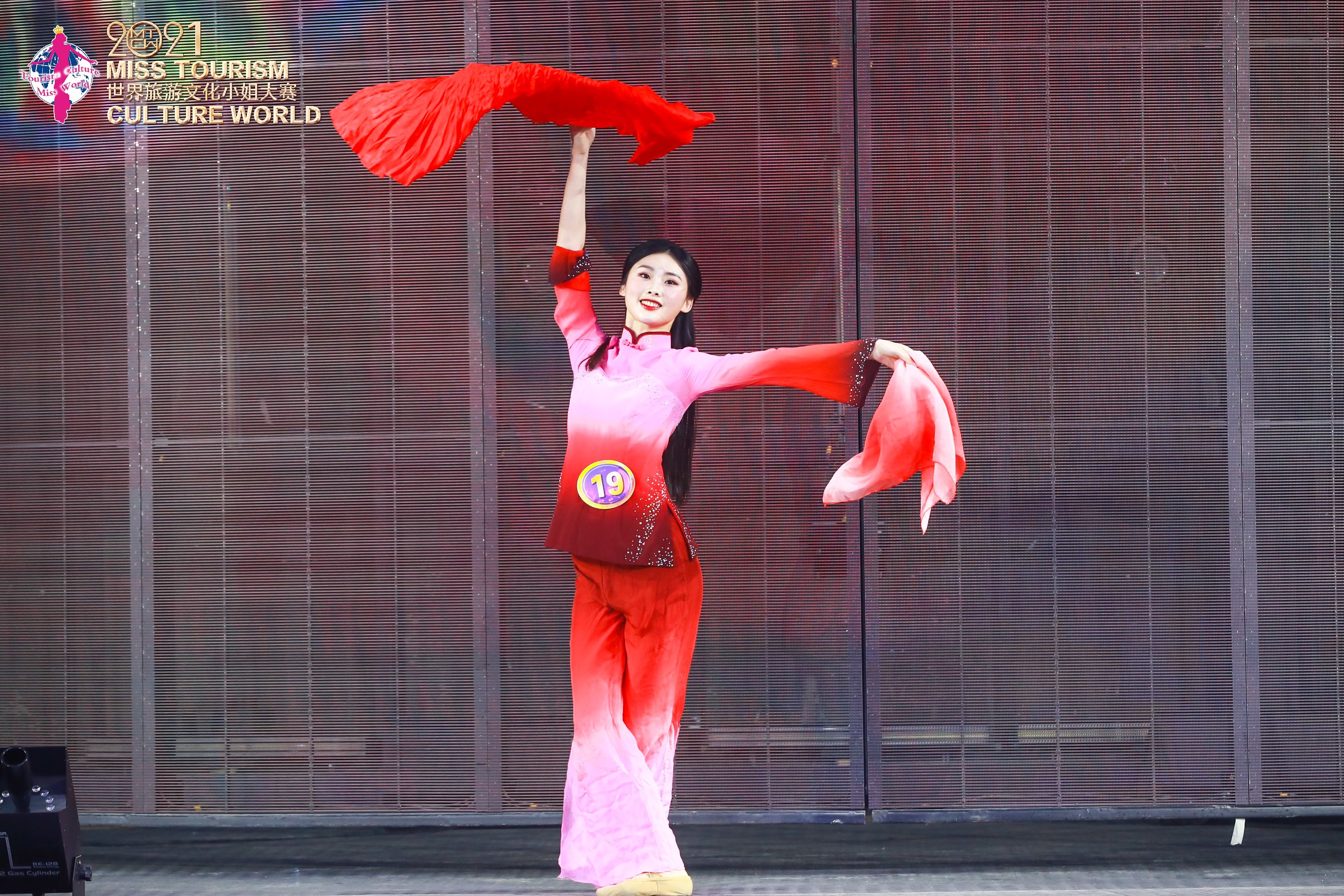 北服姑娘钟雨轩夺冠，2021世界旅游文化小姐中国总决赛圆满收官