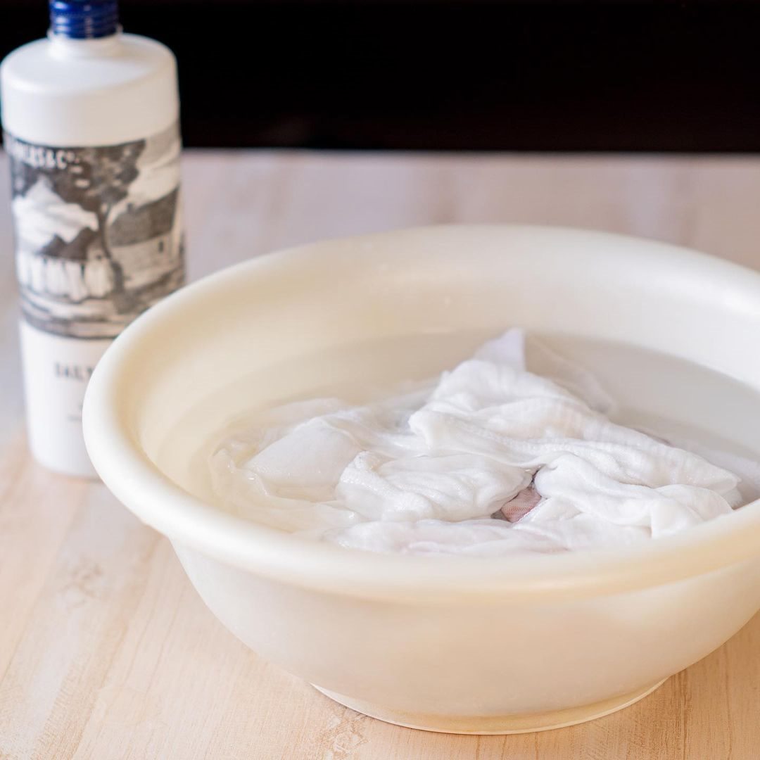 顽固脏衣难清洗？日本主妇7招高效洗衣诀窍，衣服去污又洁白