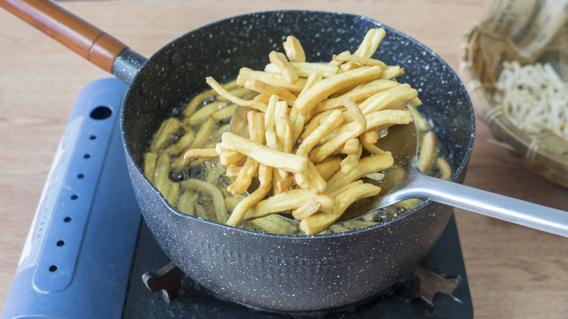 我家从来不买零食，6种自制小零食，没有烤箱也能做，越嚼越香