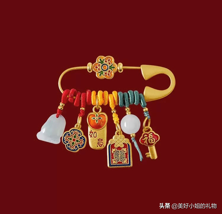 母亲节礼物系列I 细数我私藏的宝藏首饰，千元不到让妈妈闪耀起来