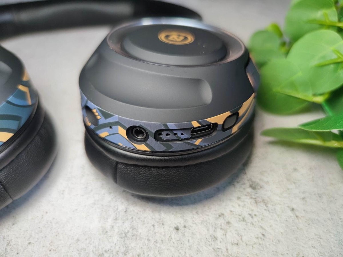 高性价比潮流好物，深海之声蓝牙耳机