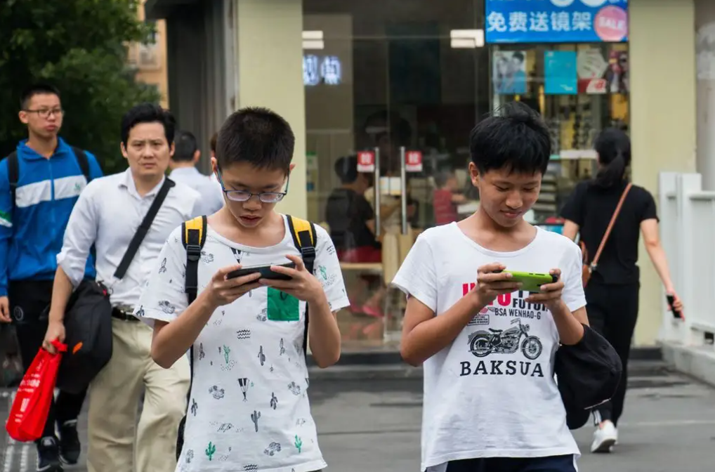 大四学姐的小心机，究竟是“绿茶”还是真直爽，听听女生怎么说