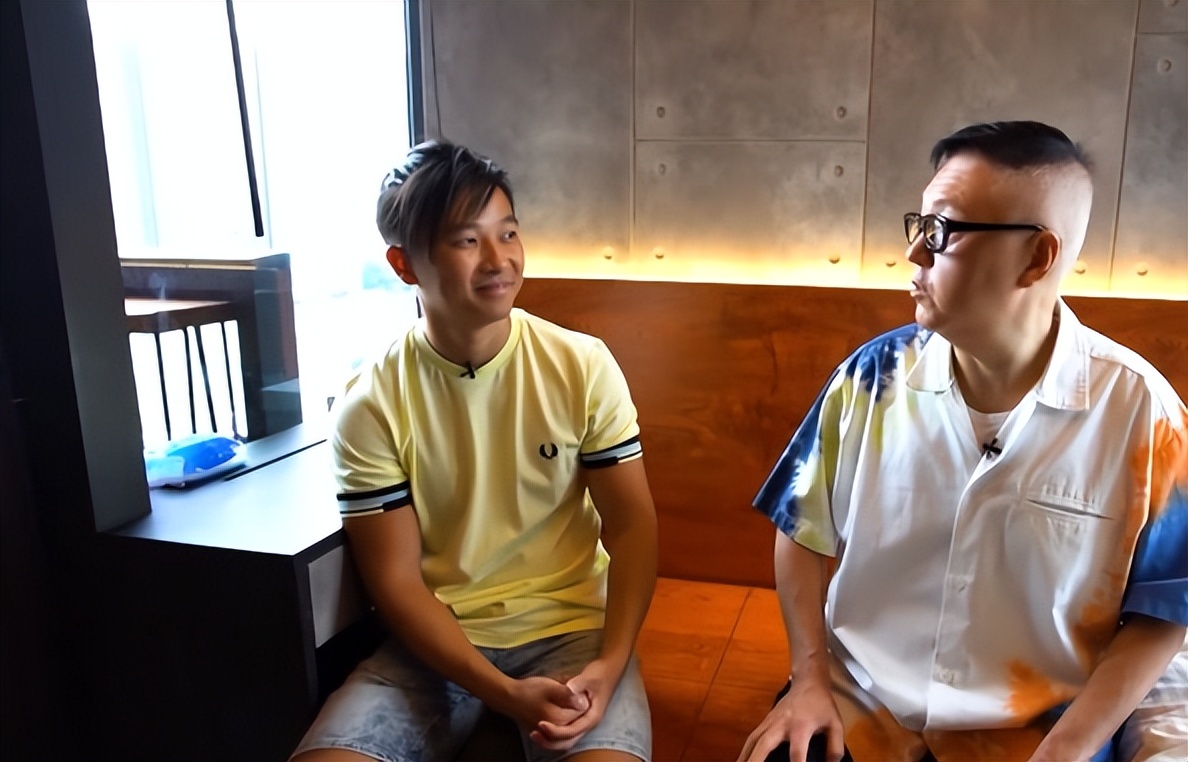 香港青年30岁的生日礼物：靠自己买18㎡“纳米房”，网友却说逼仄
