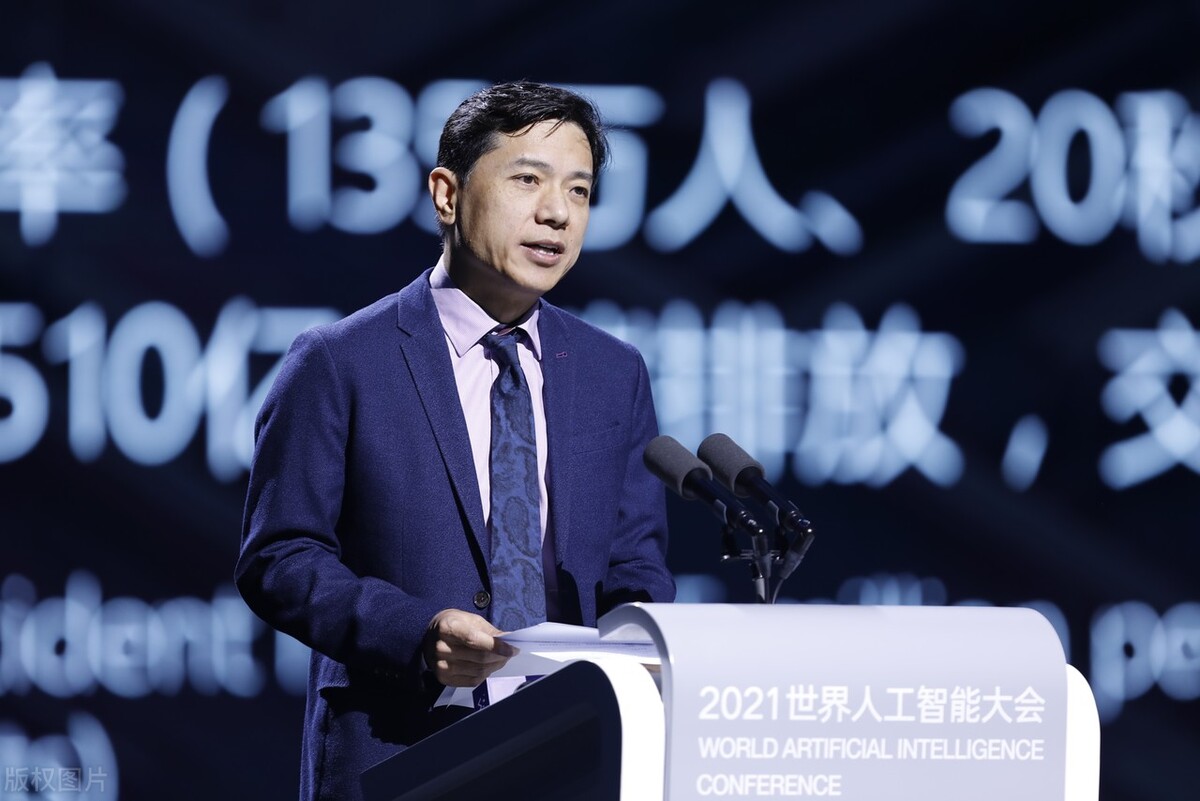 成熟有魅力的男人，都有3个这样的特征