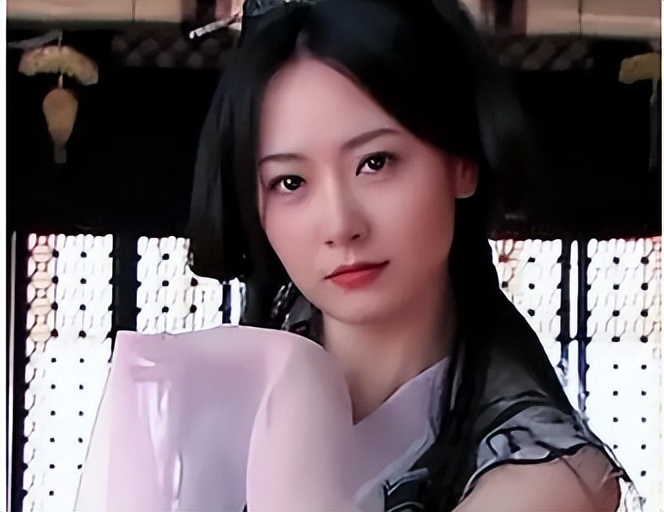 给“公主演得最好的10个演员”排个名，戚薇倒数，赵丽颖仅排第五