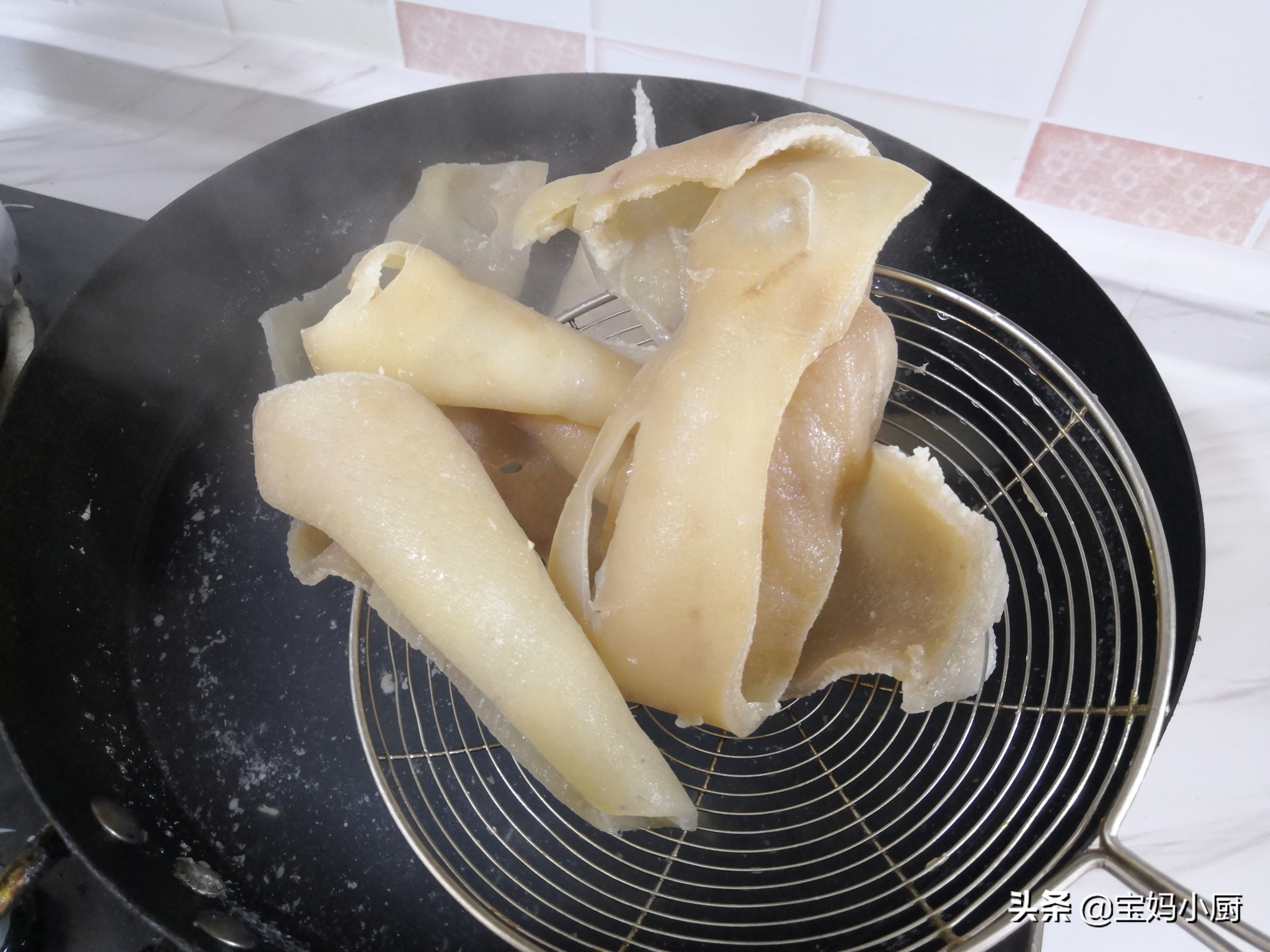 家常皮凍的熬制方法,家常皮凍的熬制方法的做法