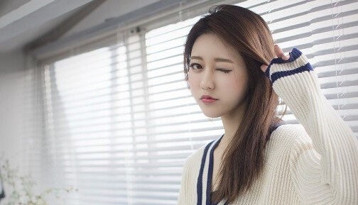 怎样去追一个性格内向的女生？内向自卑的女孩怎么追？