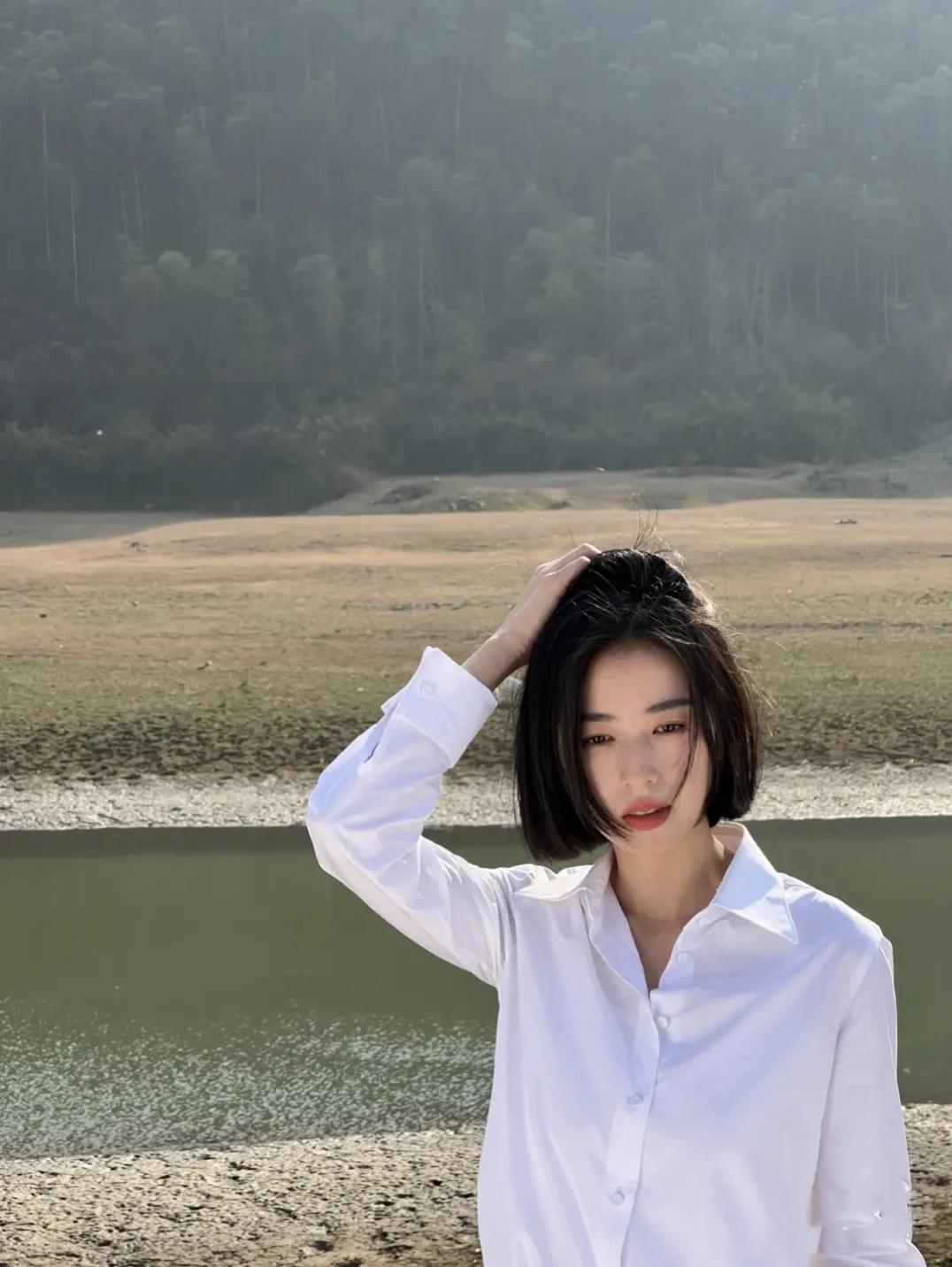 周雨彤穿搭来啦