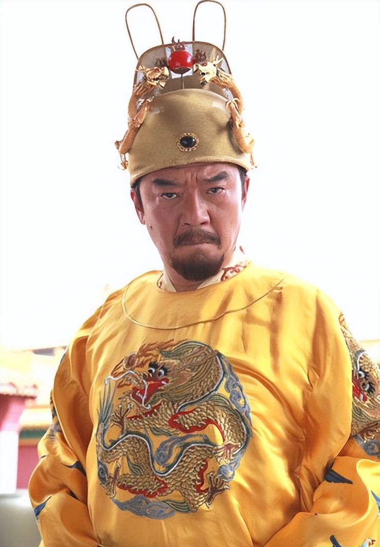 同样演朱元璋把胡军与四位老戏骨放在一起差别出来了