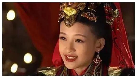 她曾是《芈月传》中的芈瑶,今年走红速度惊人的:孙怡