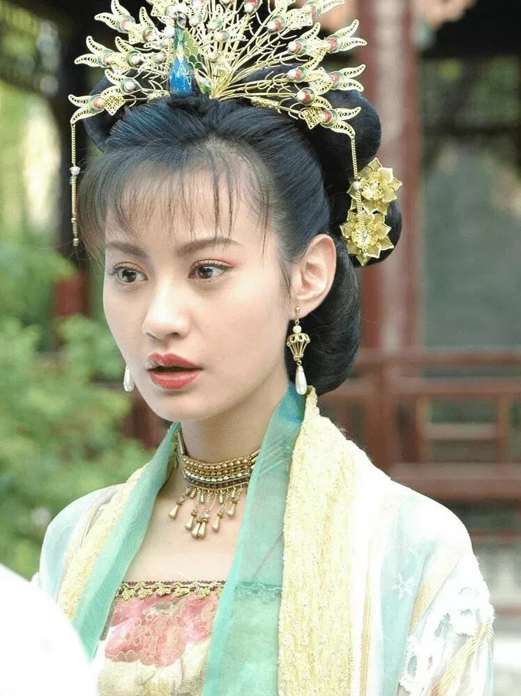 5位演员重现成名角色，“发面馒头”与“爷青回”，差距一目了然