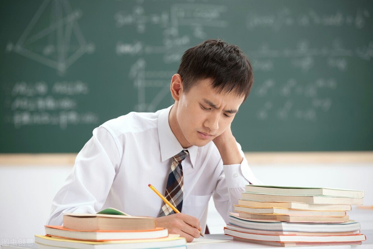 专科生想提升学历，先升本后再考研好，还是等两年后直接考研好？