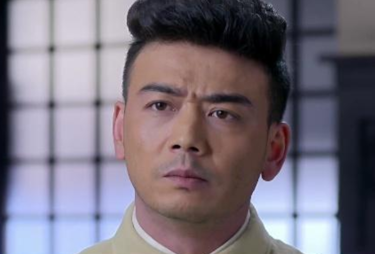 原来这7位油腻大叔，早年颜值“一个顶两个”，唇红齿白又英俊