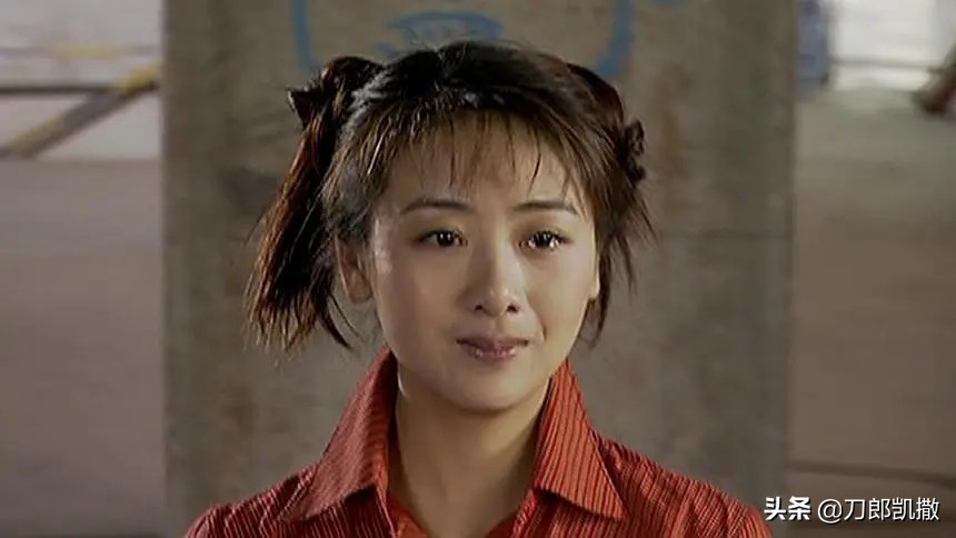 年轻时貌美如花，如今成了“村花”的代言人的九位女星