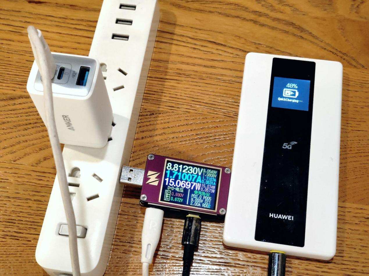 比原装充电器单口强，Anker 65W三口超能充上手体验