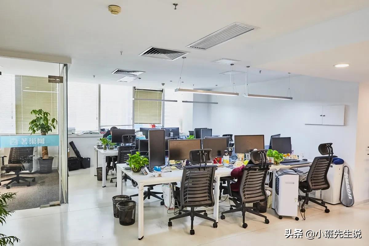 现在做自媒体容易吗？