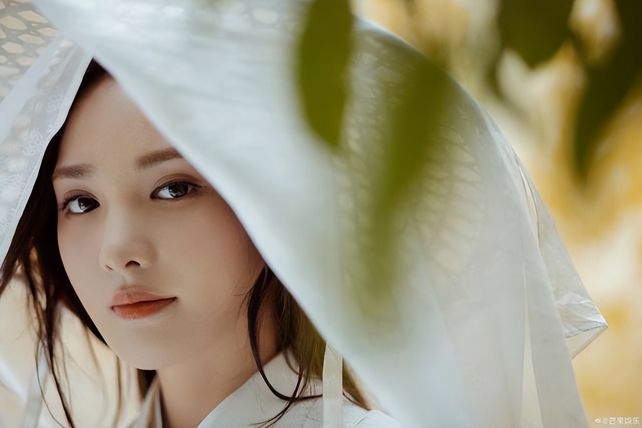 不懂就问！彭小苒的美貌是“一次性”的吗？