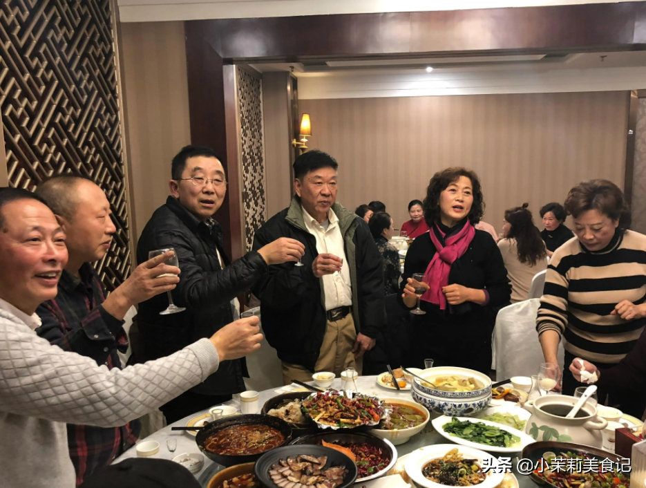 初次请领导吃饭开场白 第一次单独请领导吃饭 - 汽车时代网