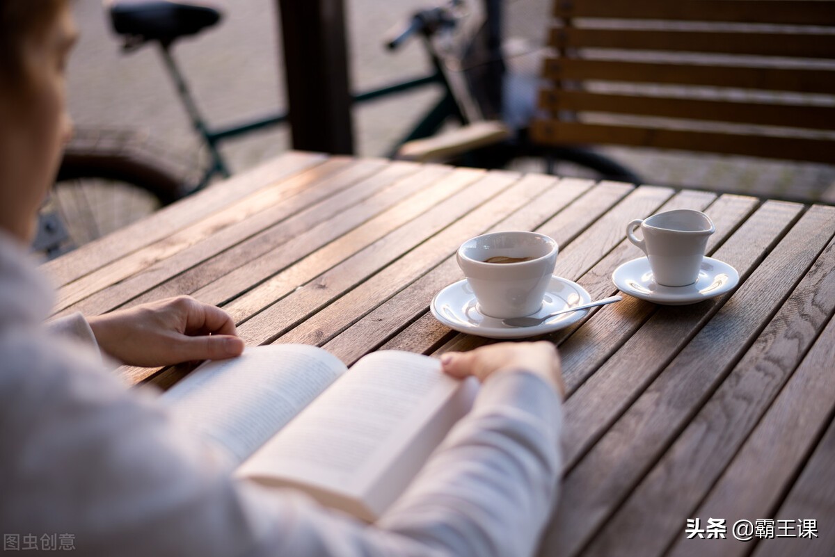 你每年读书的数量,决定你的收入高低:大量阅读,等于投资自己