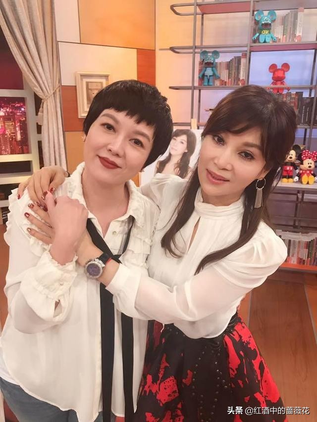 “闽南语歌后”蔡秋凤：和费玉清同台必笑场，看淡感情至今单身