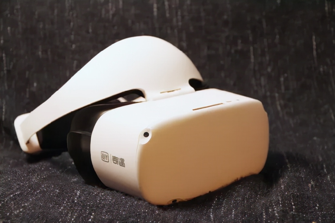 奇遇Dream VR一体机评测：千元价格，我买到进入元宇宙的“门票”