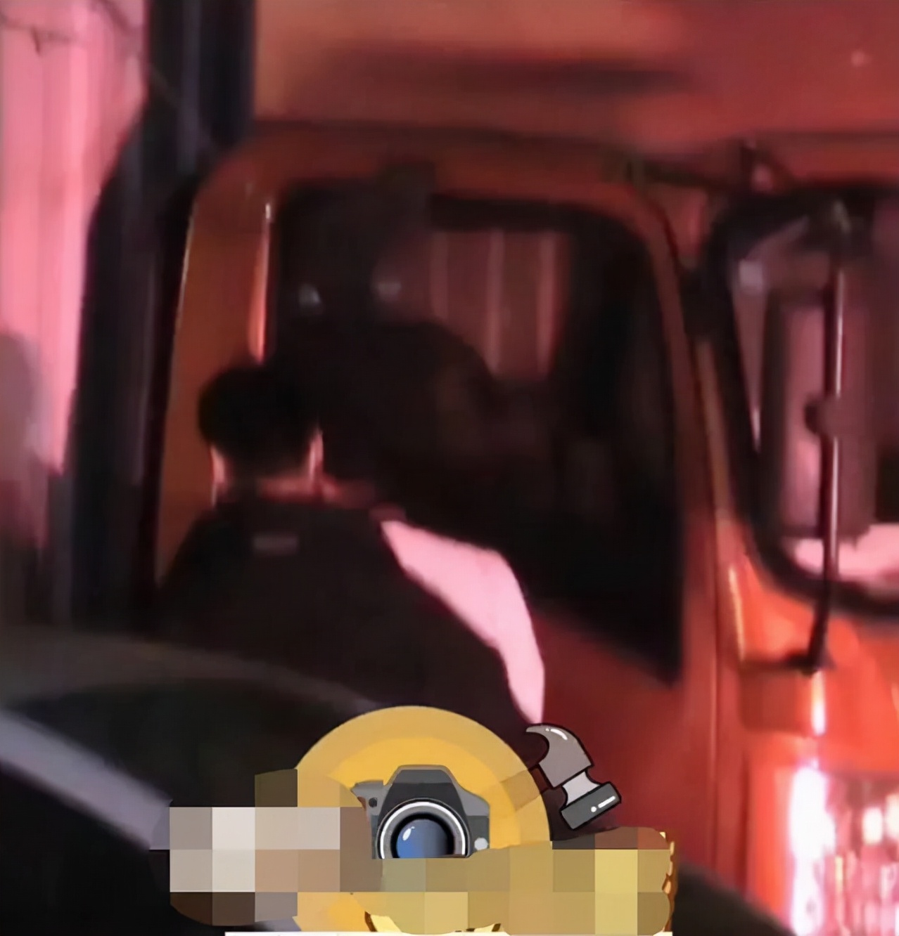 8位私生活混乱的明星，有人当街小便，有人待业在家，星途大毁