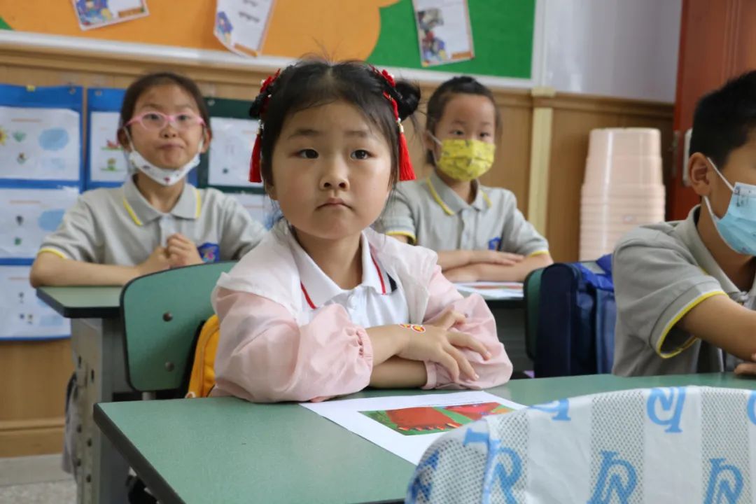 实验小学外国语学校与机关幼儿园携手开展幼小衔接交流体验活动