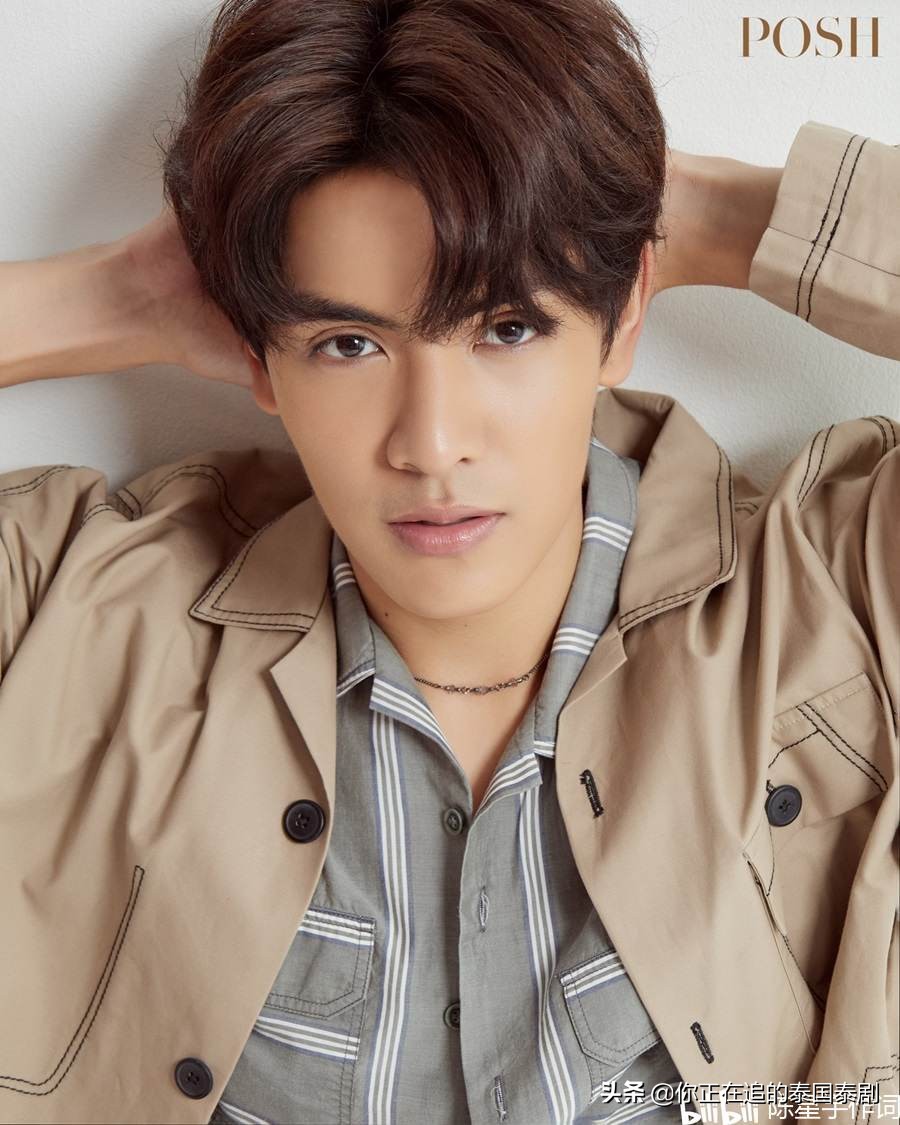 泰剧《星空恋人》钟阿晨JoongArchen和DunkNatachai新杂志少年风